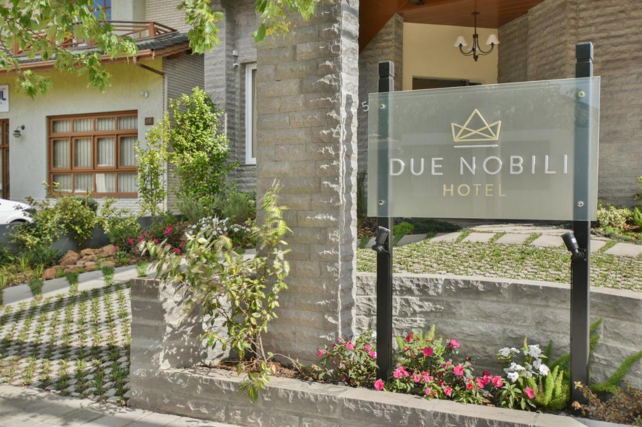 Hotel Due Nobili กรามาโด ภายนอก รูปภาพ